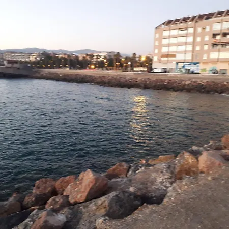 Apartment Junto Al Mar Quesada 2 *